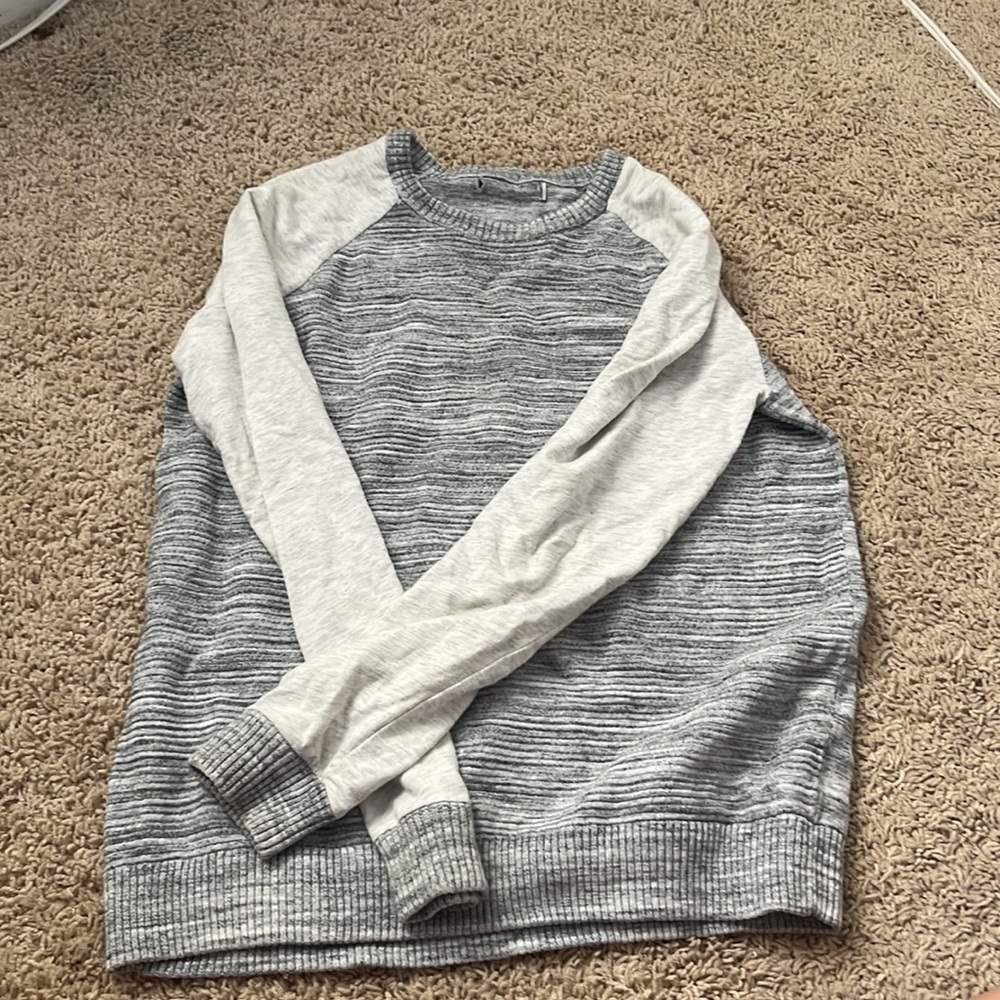Sweater/Hoodie